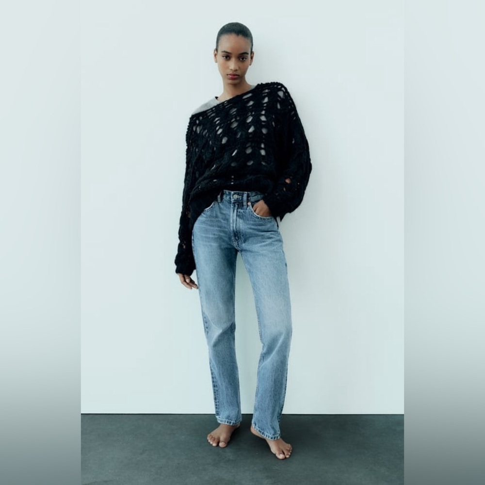 TRF STRAIGHT LEG JEANS WITH A HIGH WAIST